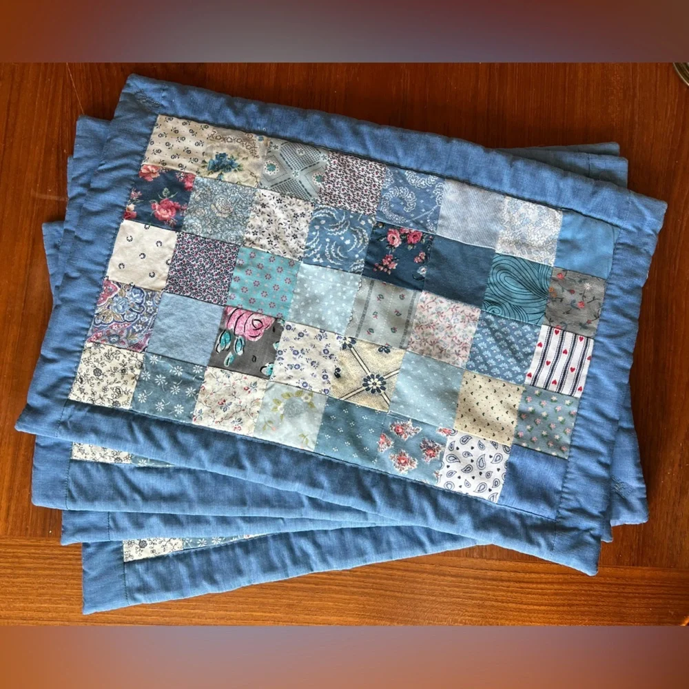 Set of 4 Vintage Quilted Patchwork Placemats Floral Cottagecore Farmhouse
